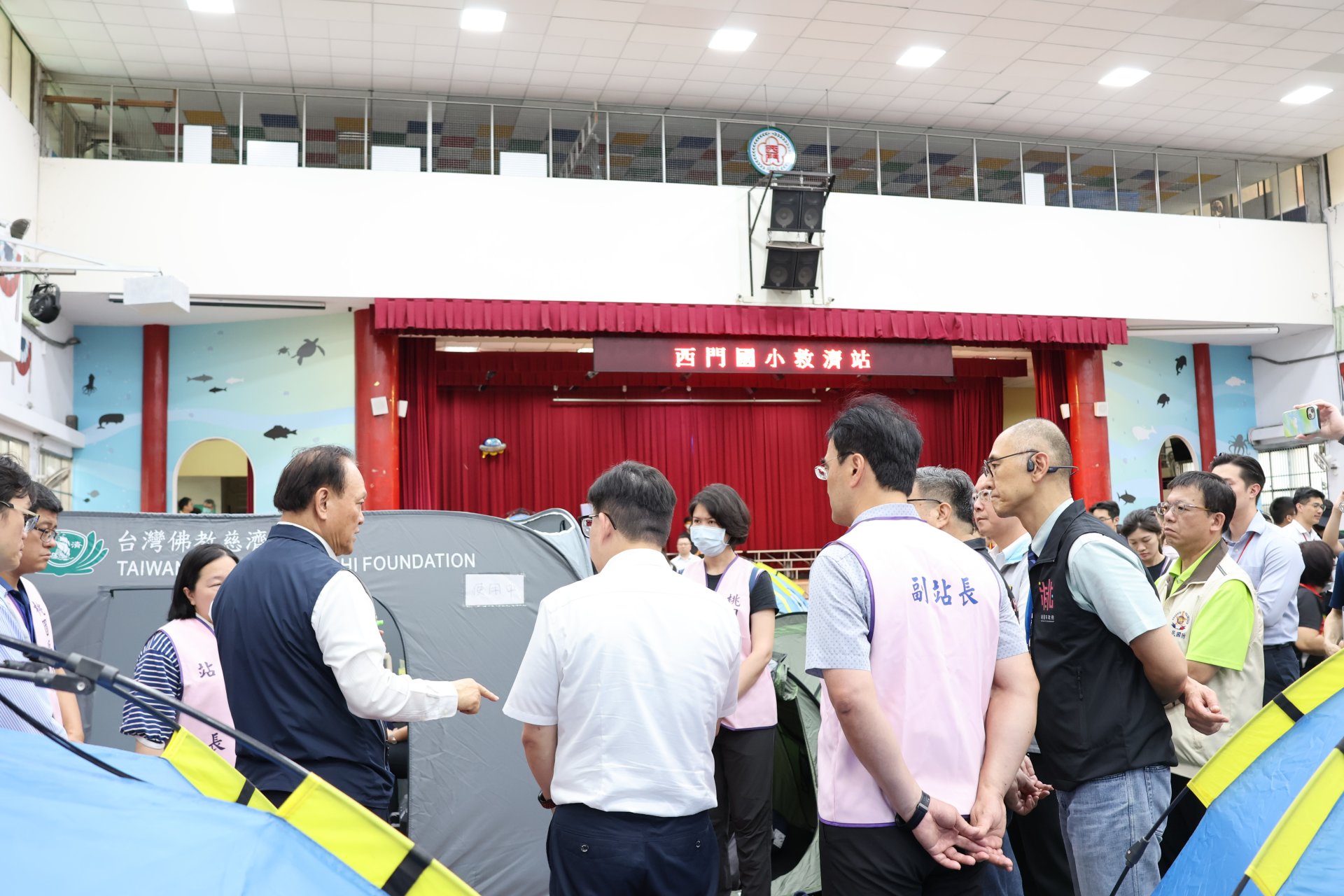 總統府全社會防衛韌性委員會(簡稱:防衛韌性委員會)執行秘書-季連成政委帶隊前往五處進行評核