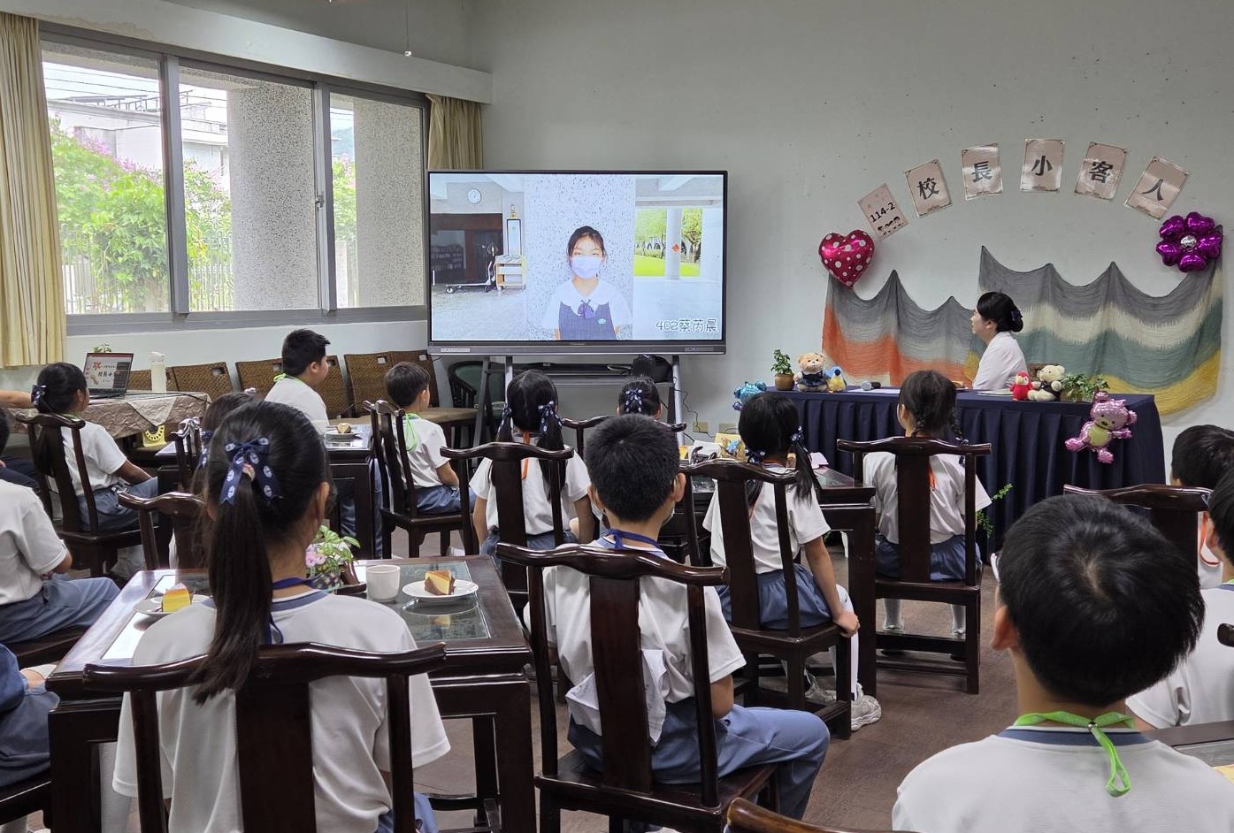 活動在溫馨的回顧影片中揭開序幕,孩子們分享著對學校與自己期許