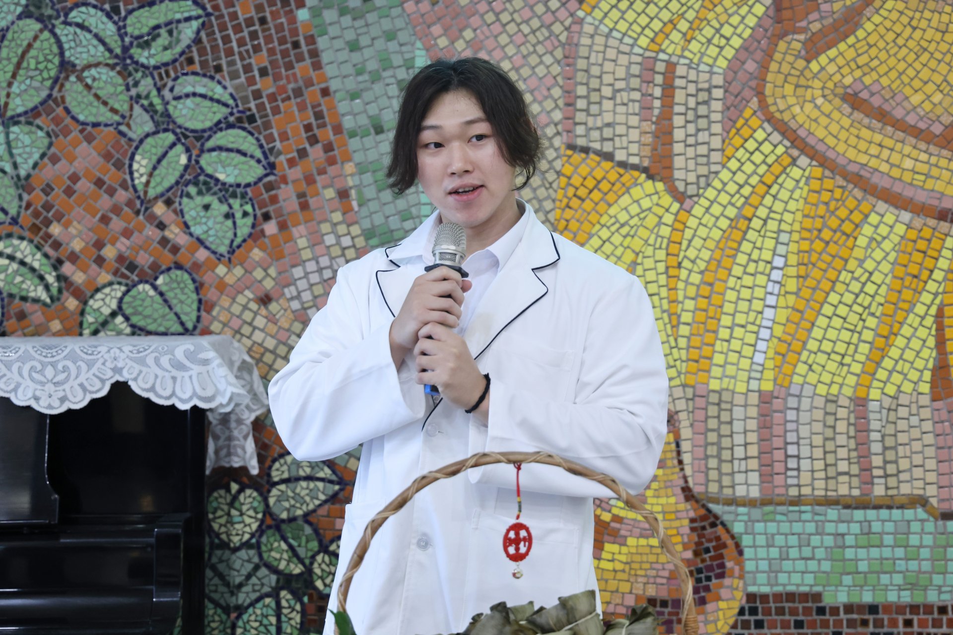 許宥恩營養師說明,冰淇淋使用全豆豆漿製作,保留較完整的黃豆營養,可提供植物性蛋白質、膳食纖維及大豆植化素;抹茶粉含有茶多酚、兒茶素與葉綠素,不僅增添香氣與色澤,也讓冰品風味更加豐富。