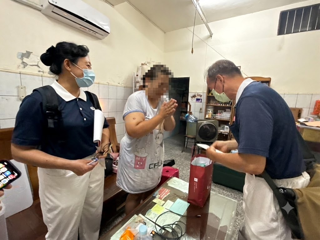慈濟志工及時送來溫暖與物資,並在現場陪伴傾聽,讓趙小姐深刻感受到社會的善意。