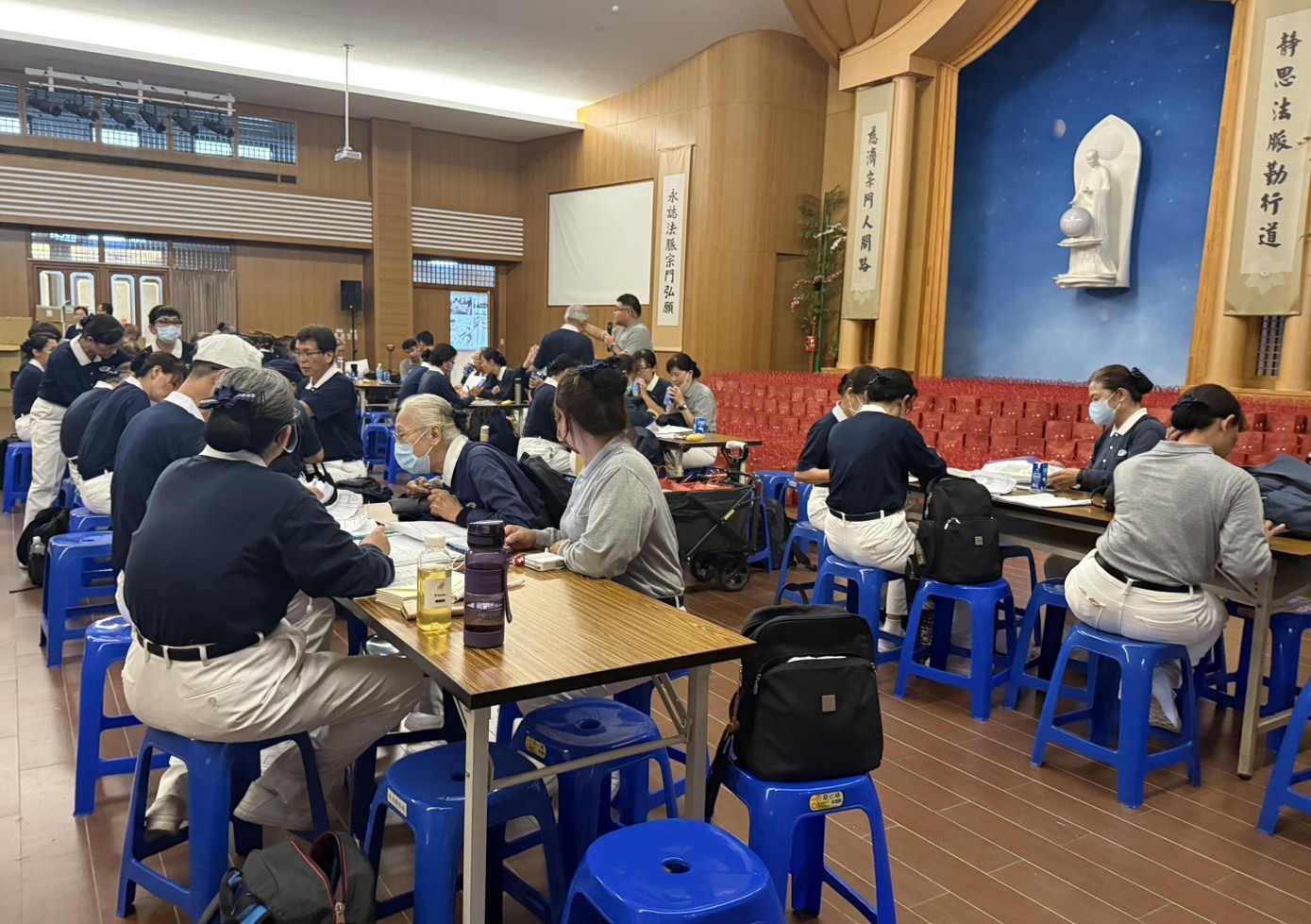 米克拉颱風挾帶強烈西南氣流席捲南台灣,導致屏東地區豪雨不斷。面對嚴重災情,慈濟基金會第一時間啟動災害應變機制。