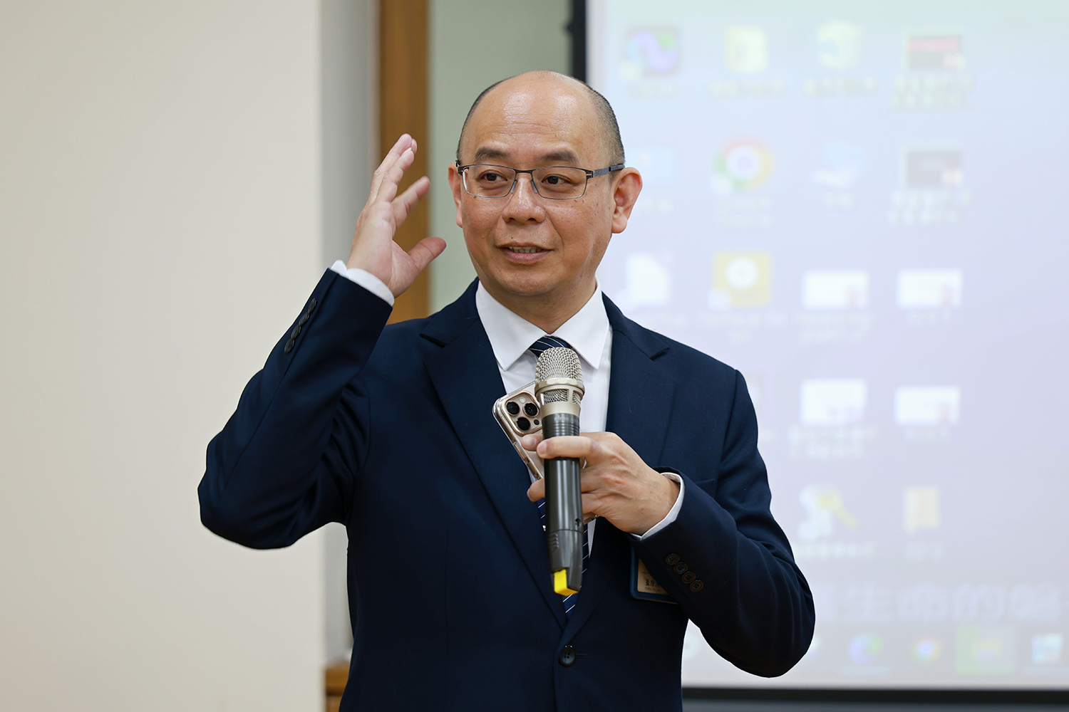 永續發展辦公室高專藍陳淯表示,花蓮慈院未來也將持續推動院內永續發展工作,從設備回收、綠色採購到社會影響力管理,完整醫療永續經營。