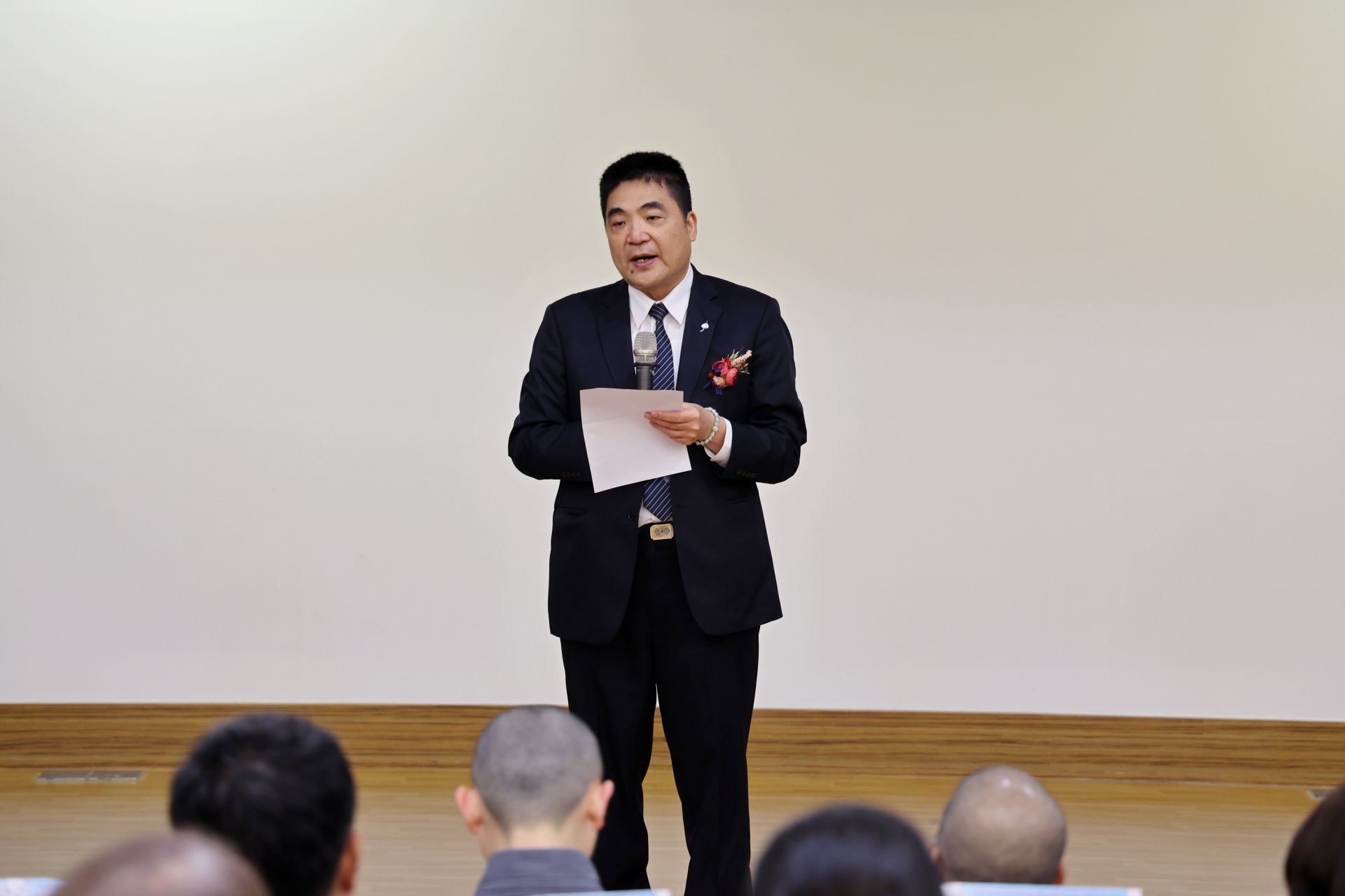 羅慶徽副院長特別感謝來自日本、韓國、新加坡及臺灣各地專家遠道而來,期盼透過交流建立跨國合作平台,讓理念逐步落實於臨床照護。