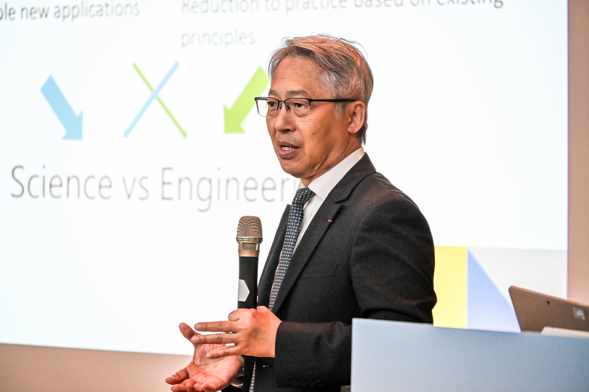 中央研究院廖俊智院長分享「Research:Everything, Everywhere, All at once」