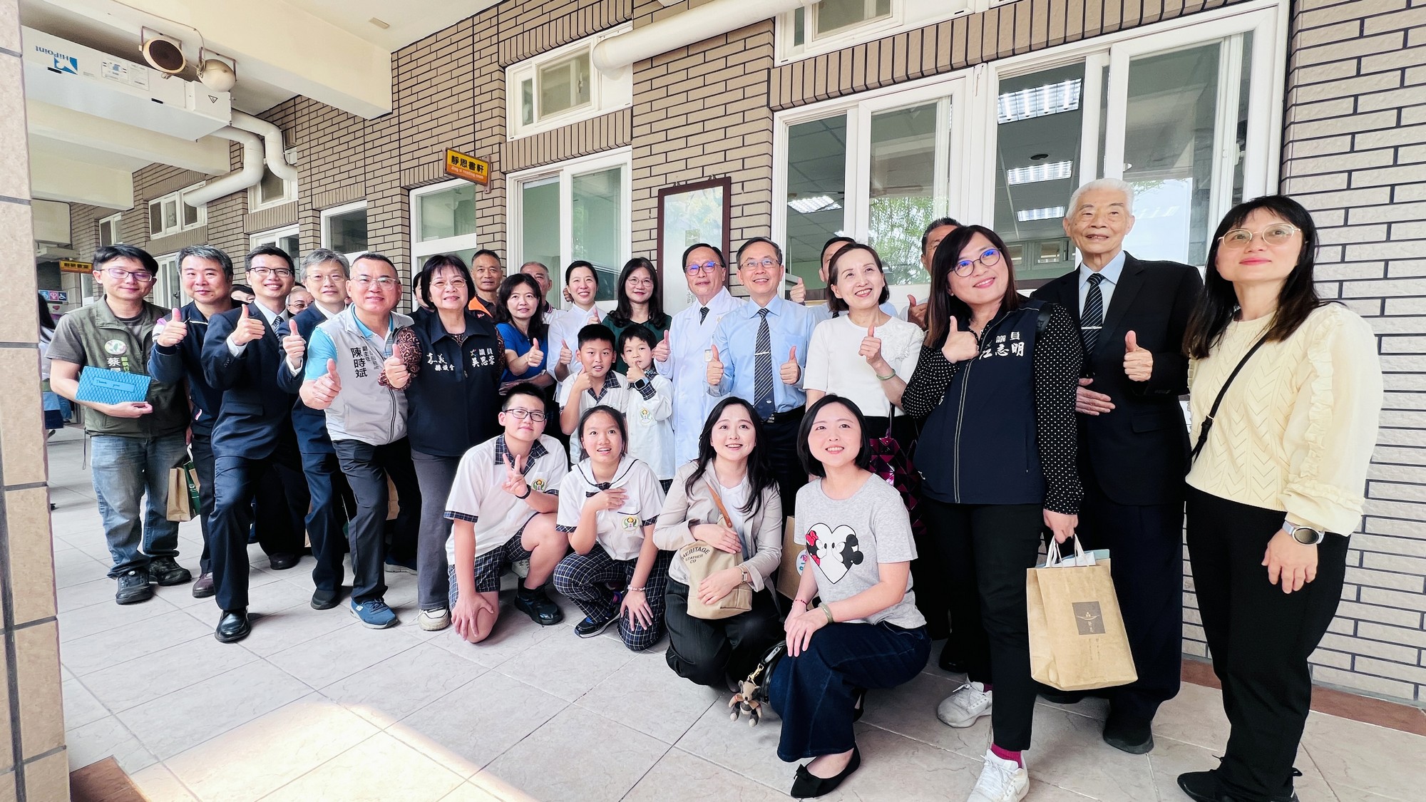 平林國小靜思閱讀書軒啟用合照