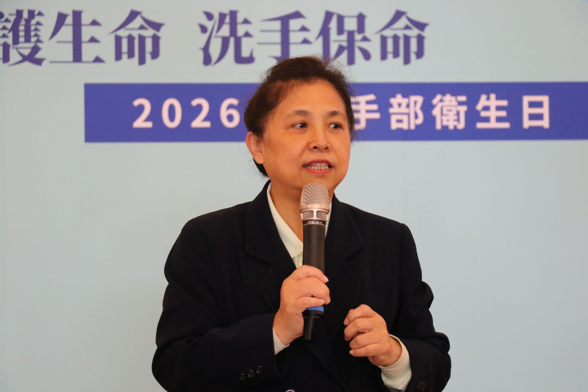 莊淑婷副院長強調隨時保持手部衛生是臨床照護中最基礎,也是最重要的防疫習慣。