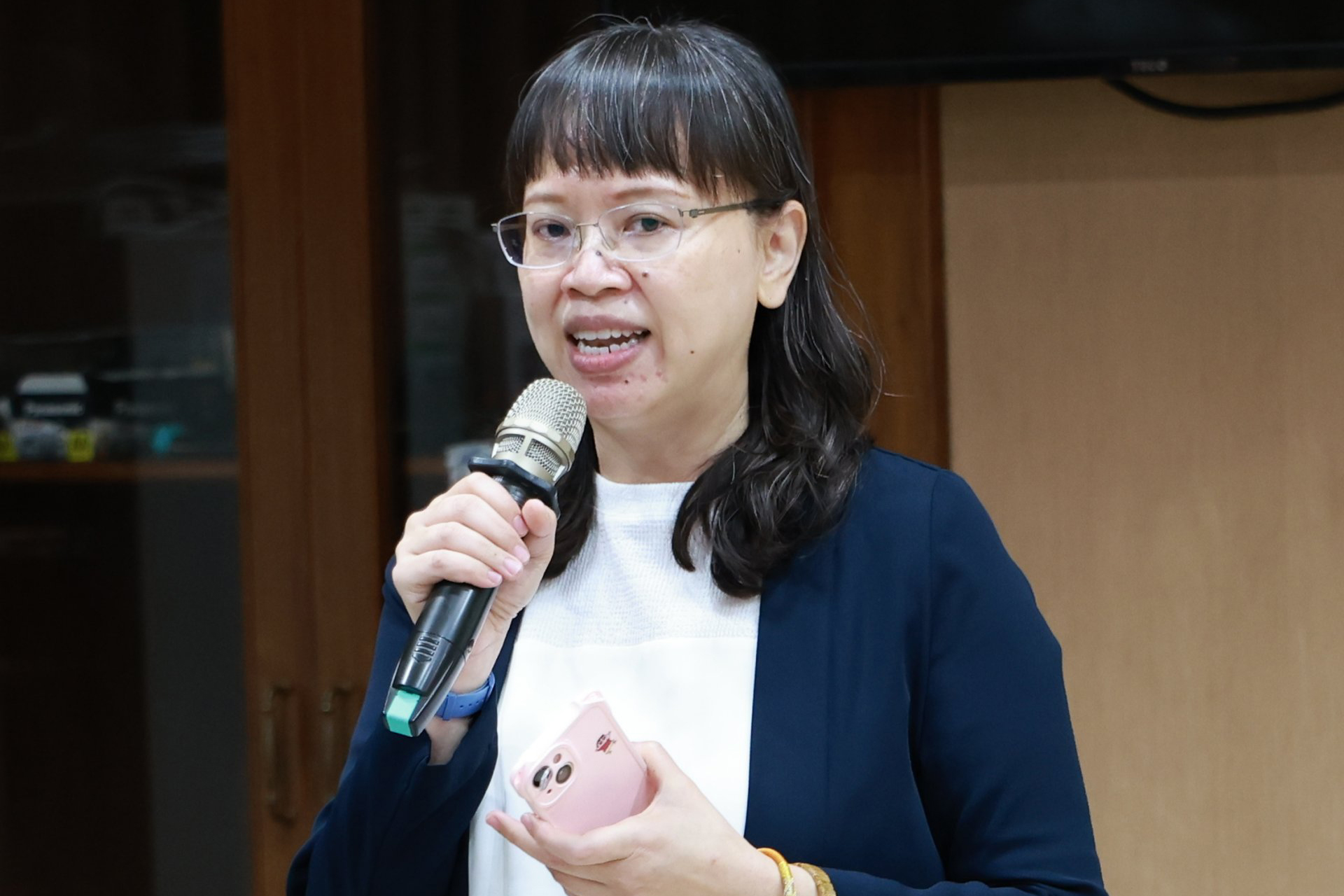 花蓮慈濟醫院教學部舉辦「住院醫師暨CBME(勝任力導向的醫學教育)教學技能工作坊」,由師資培育中心主任羅文綾主持。
