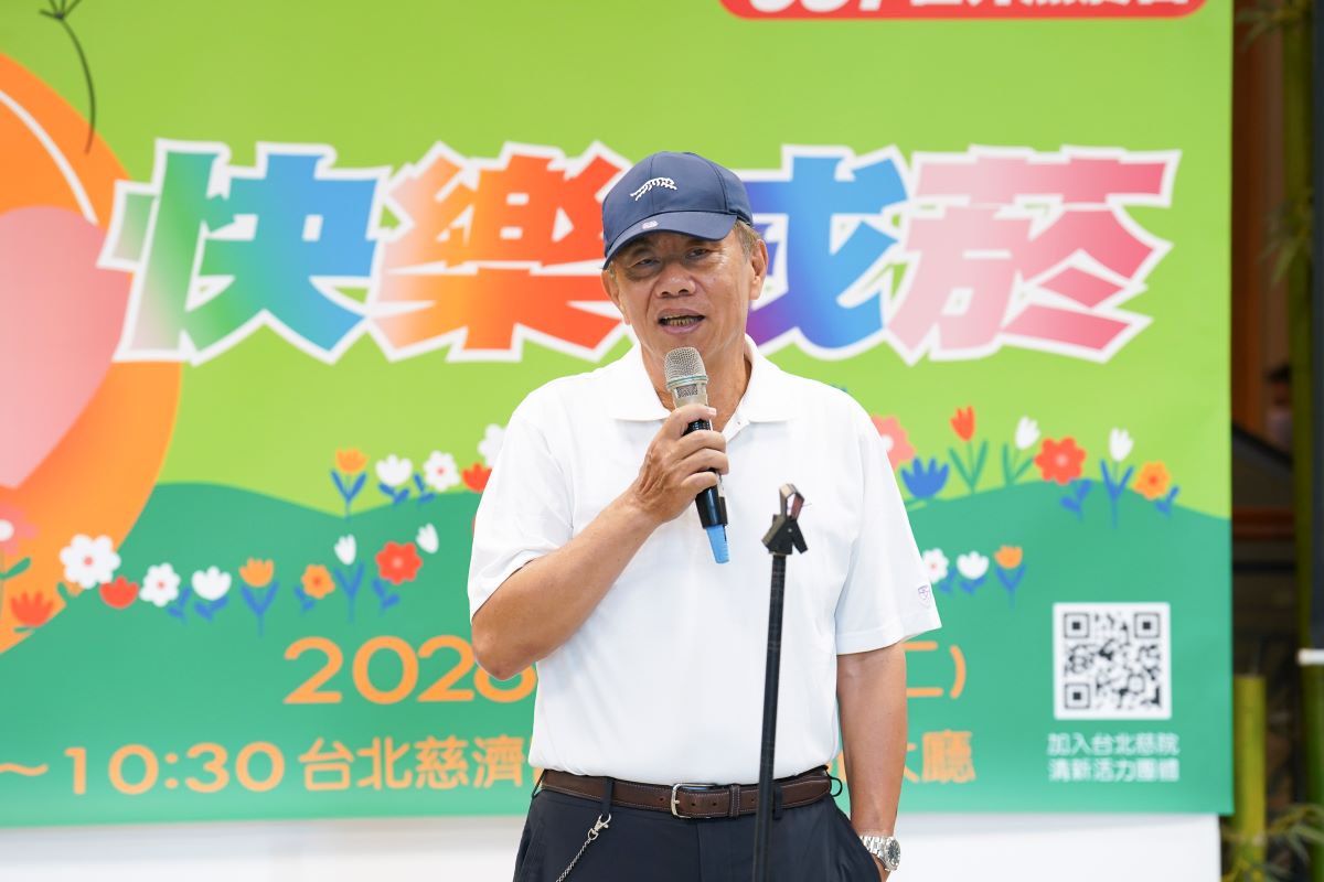 現場亦安排在台北慈濟醫院戒菸成功的民眾進行分享。石先生認為尋求專業協助後,戒菸更容易(右)。