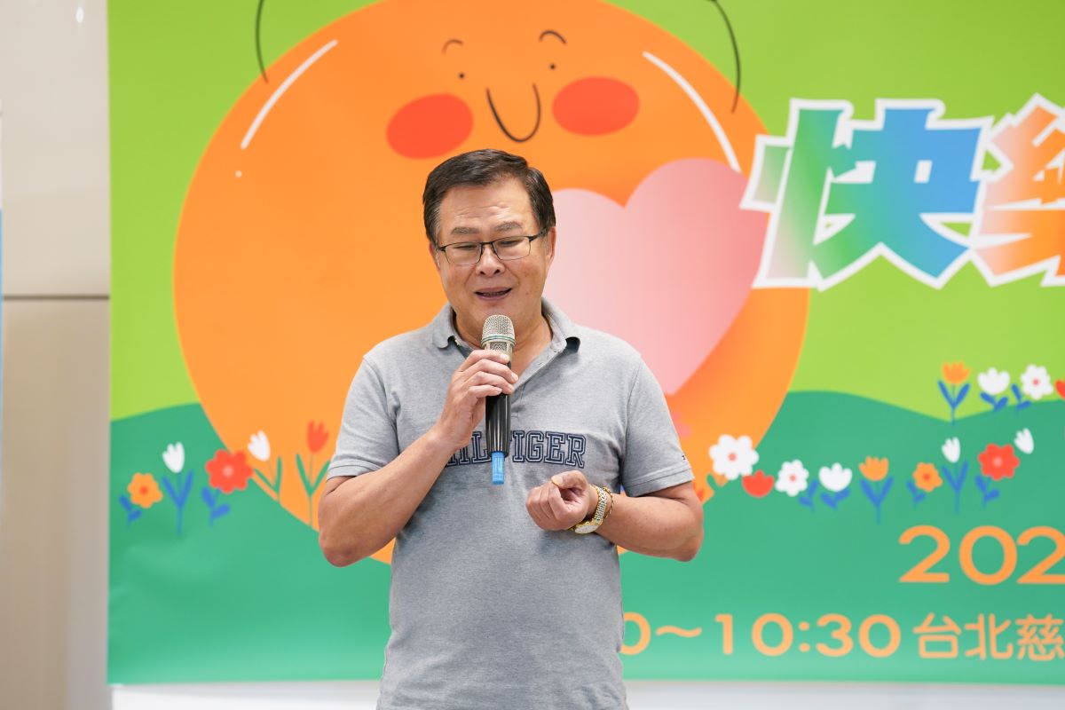 現場亦安排在台北慈濟醫院戒菸成功的民眾進行分享。廖先生(左)表示現在甚至會主動遠離吸菸環境