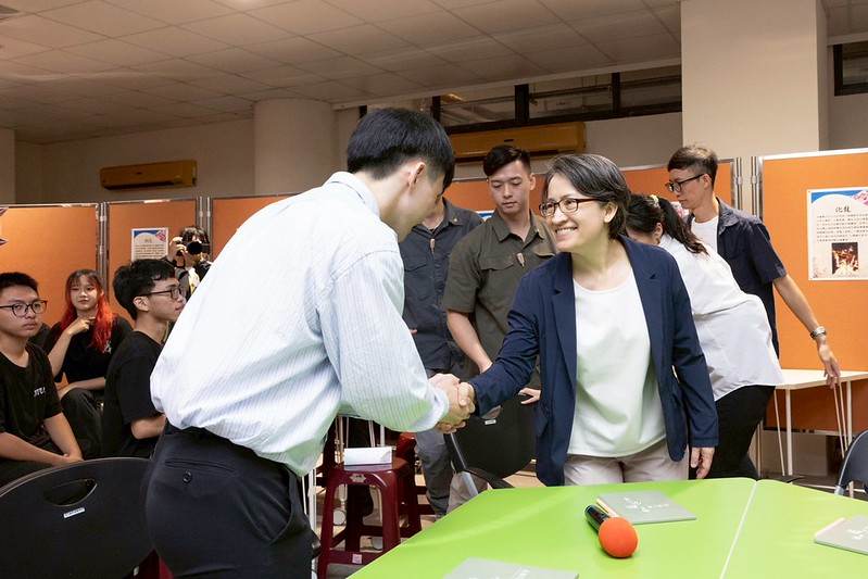 副總統出席「在出發之前：副總統與聯合大學青年的未來對話」活動