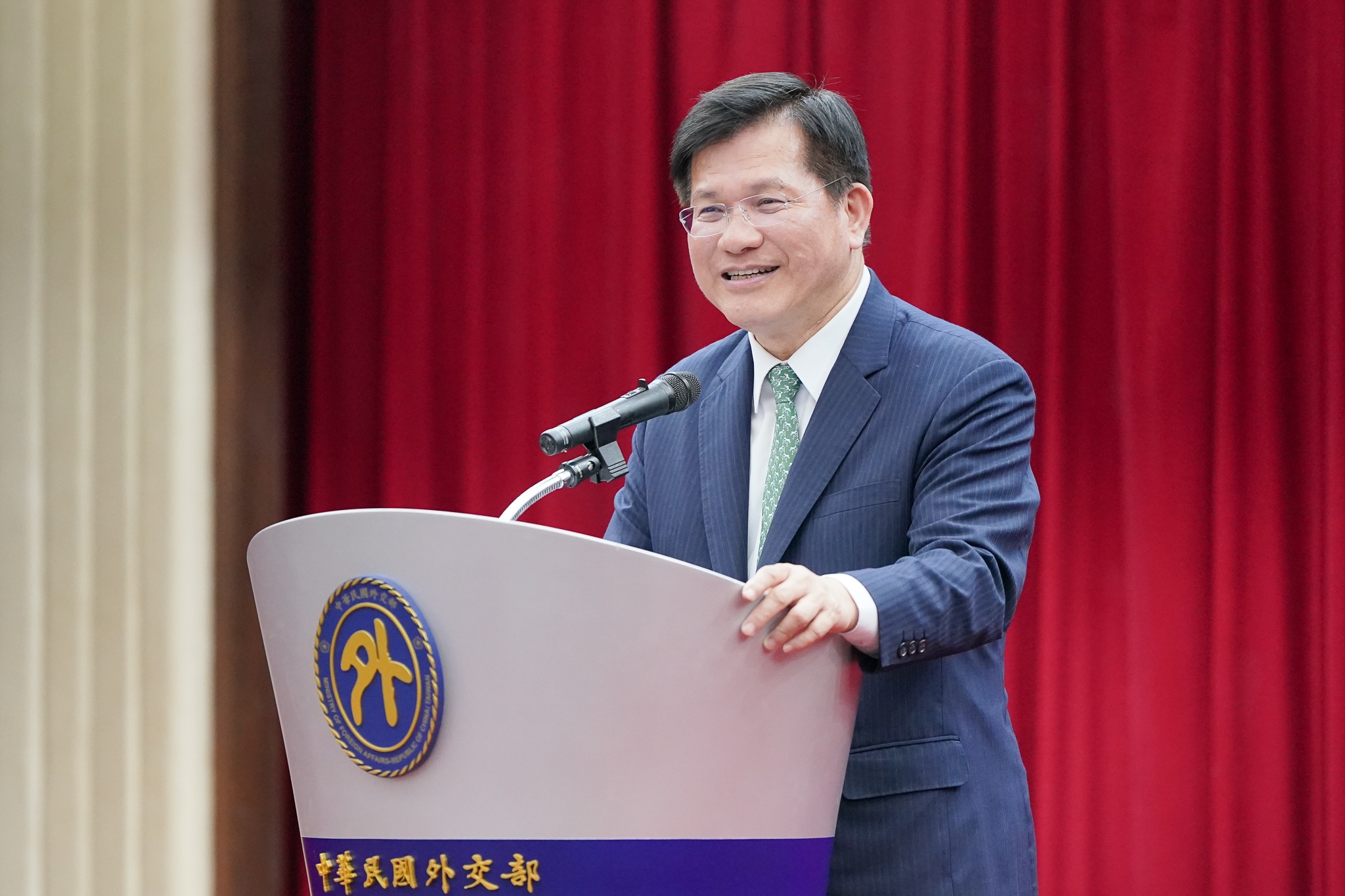 外交部長林佳龍受邀在「臺灣國際青年大使協會」成立大會致詞。