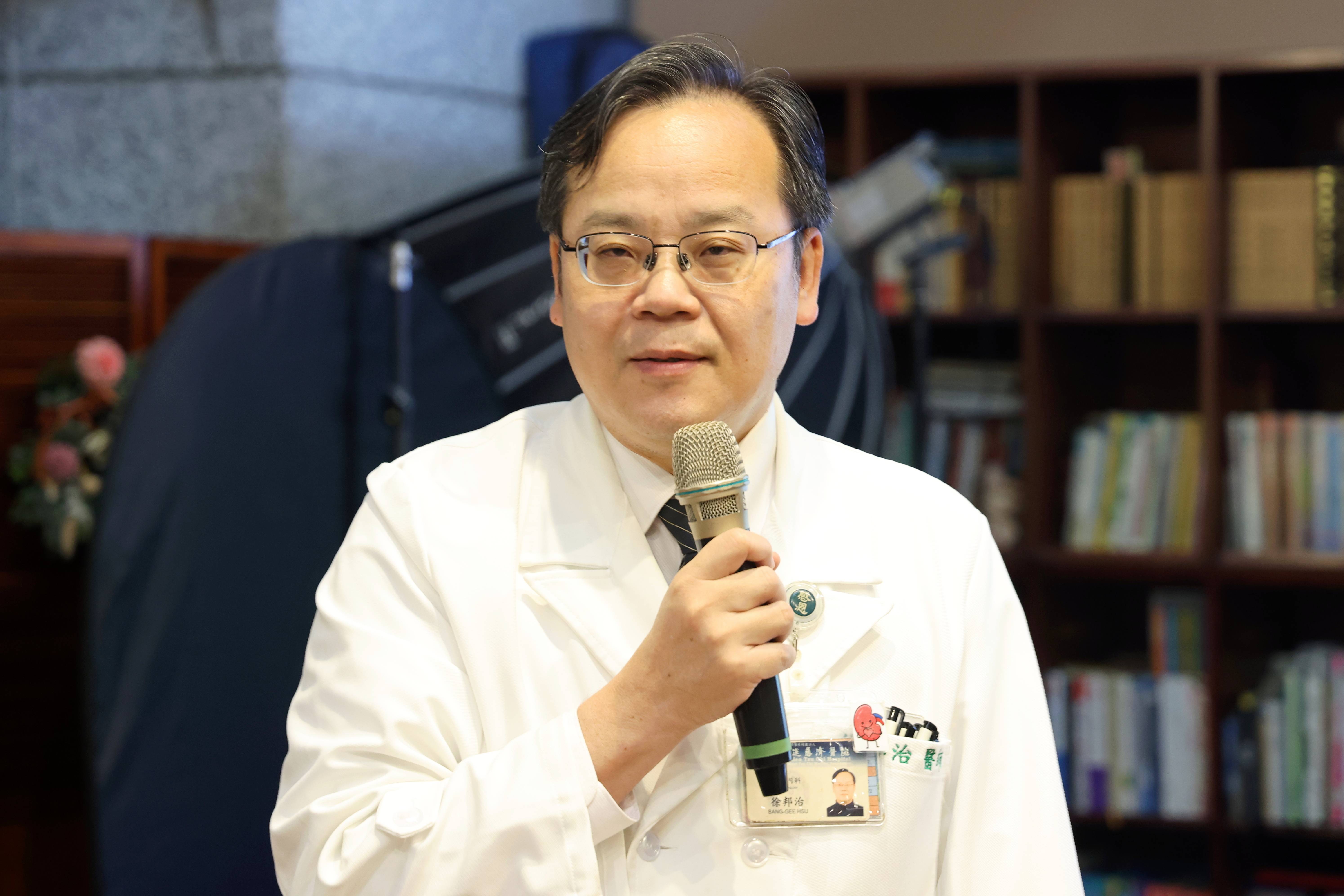 腎臟內科主任徐邦治表示，控制腎臟病除了規律回診、定期追蹤與根據醫囑用藥之外，飲食管理更是日常生活中必須堅持的重要關鍵。