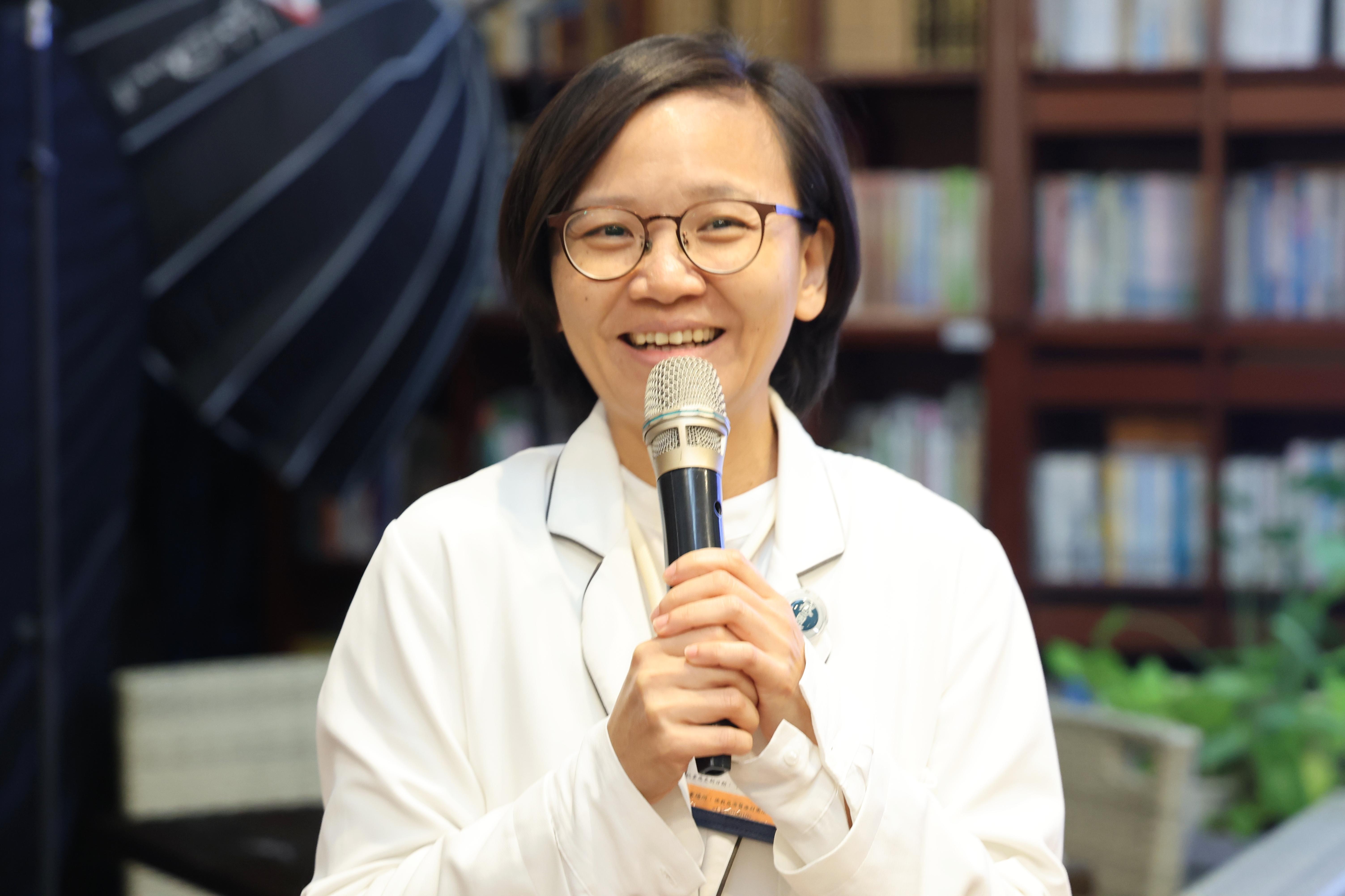 營養科臨床營養師蘇貞瑩鼓勵所有病友：「不要輕易跟喜愛的食物說再見。」即便有了腎臟病，只要跟專業醫療團隊緊密配合，依然能保有良好的生活品質。
