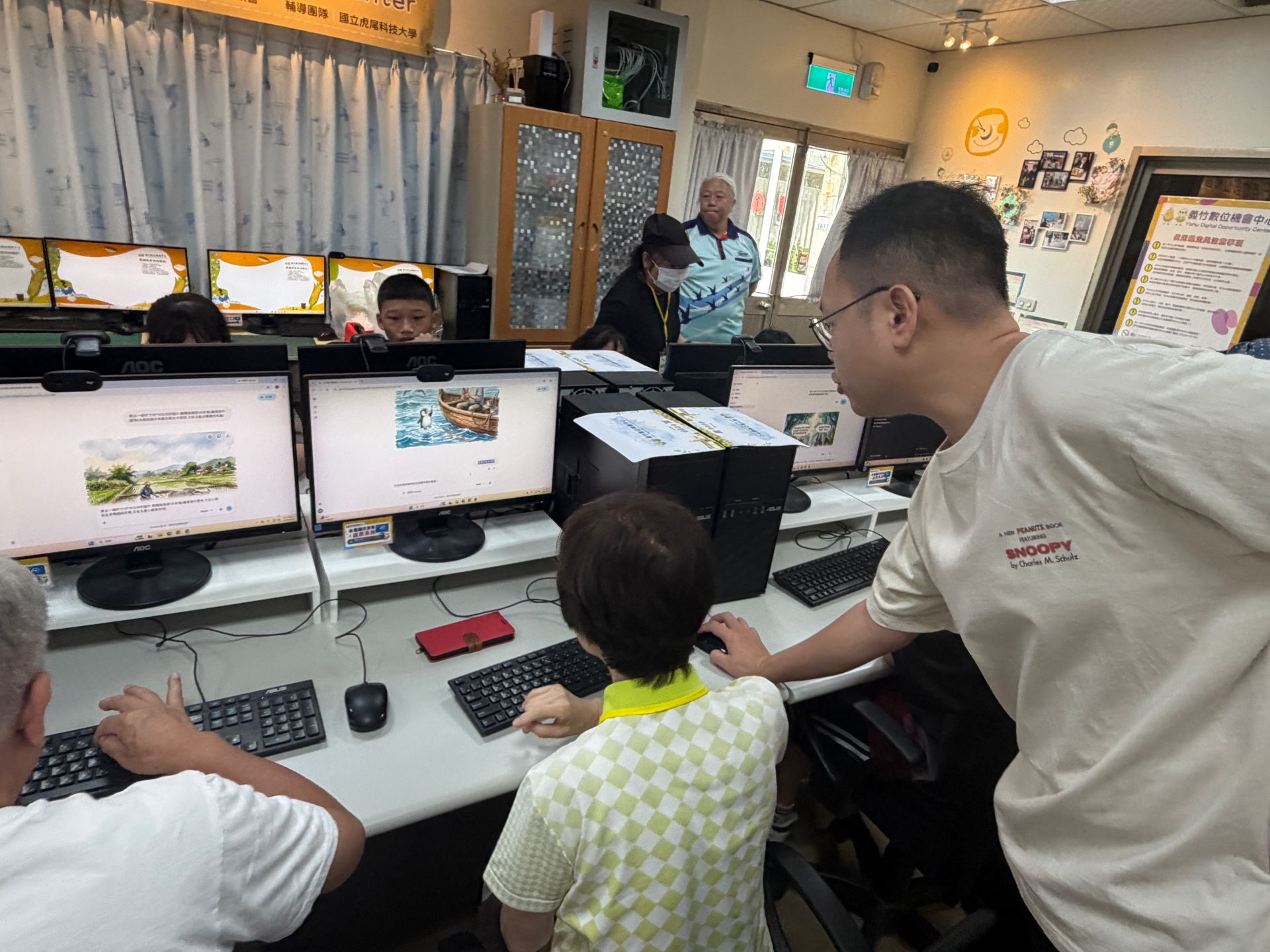 孩子嘗試運用AI協作生成及修改圖像,再透過雷射雕刻完成作品,讓數位科技成為表達創意的工具。