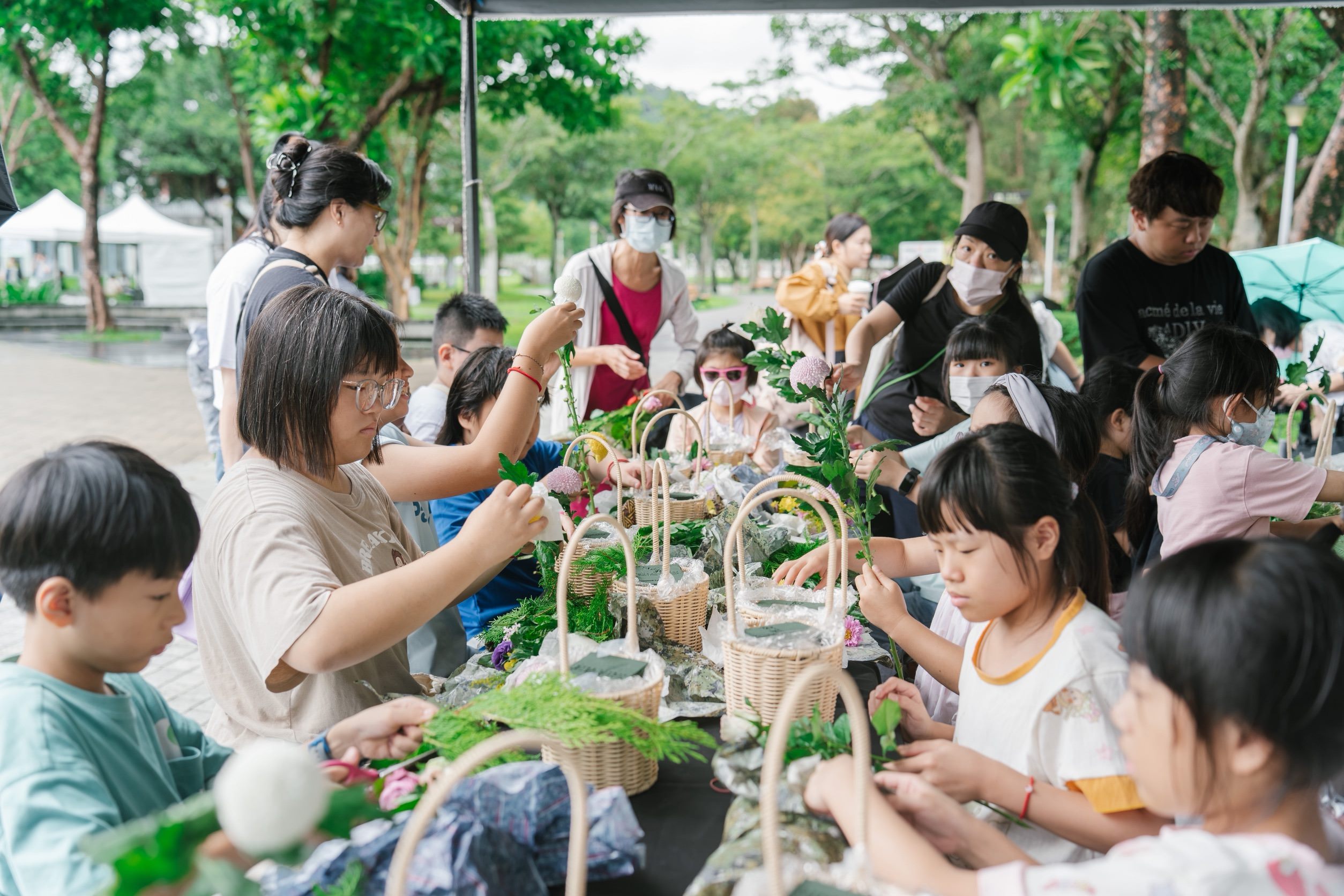 民眾參與手作小工坊,體驗動物保護教育