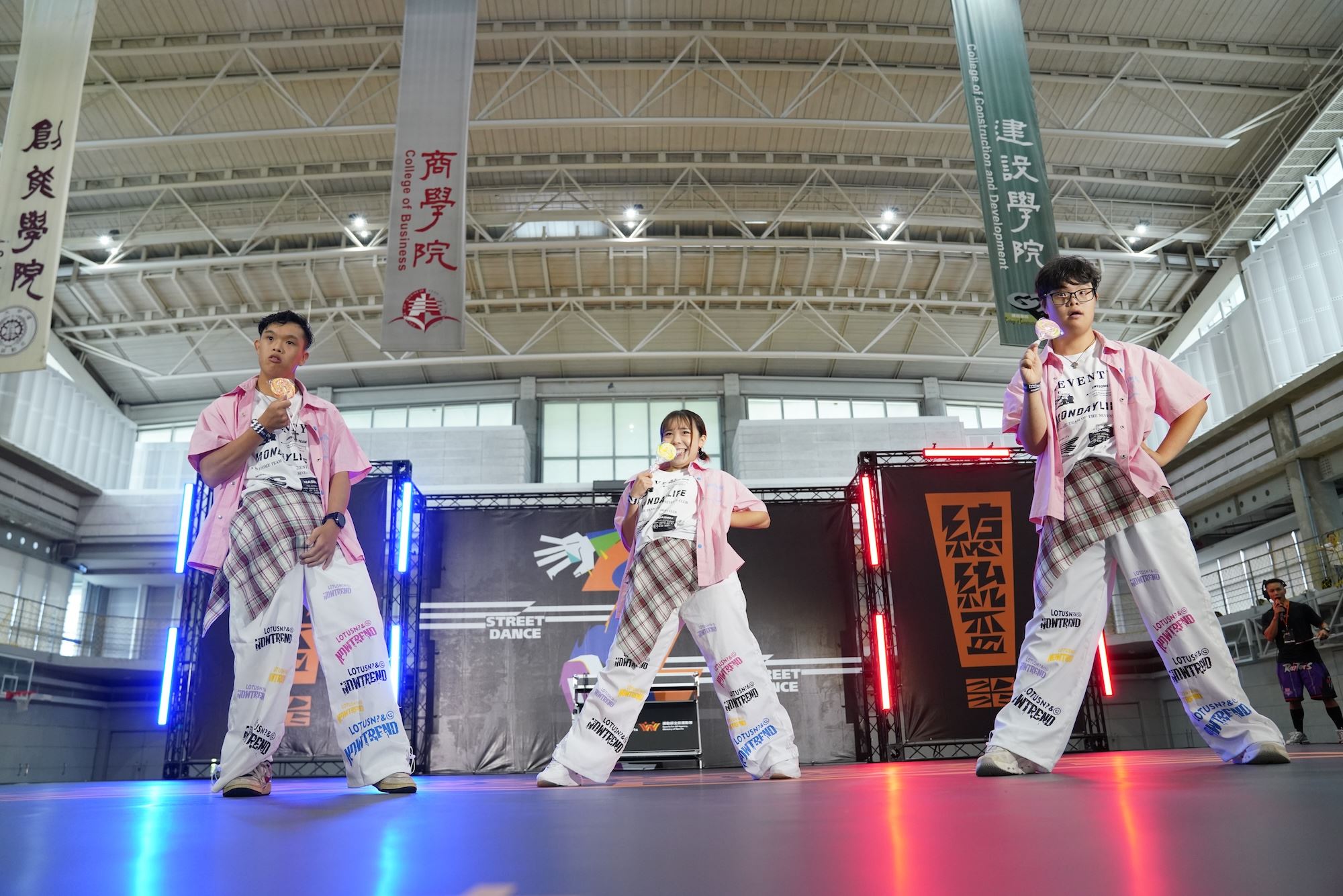 總統盃街舞大賽中區「棒棒唐隊」